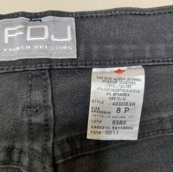 FDJ - French Dressing Jeans Lightly Faded Slightly Flared Black Size 8P - Picture 6 of 7